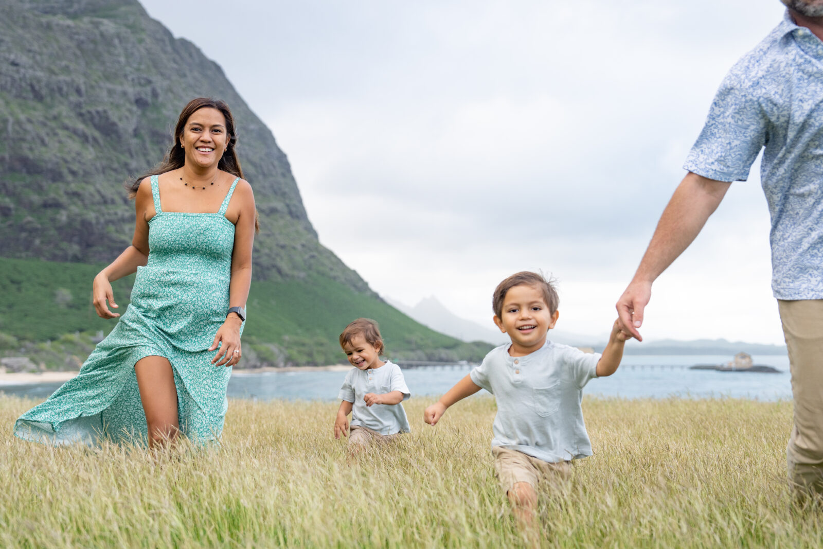 family at baby maks