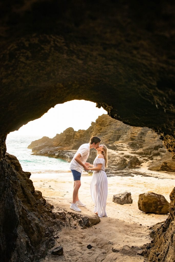 halona blowhole engagement photography
