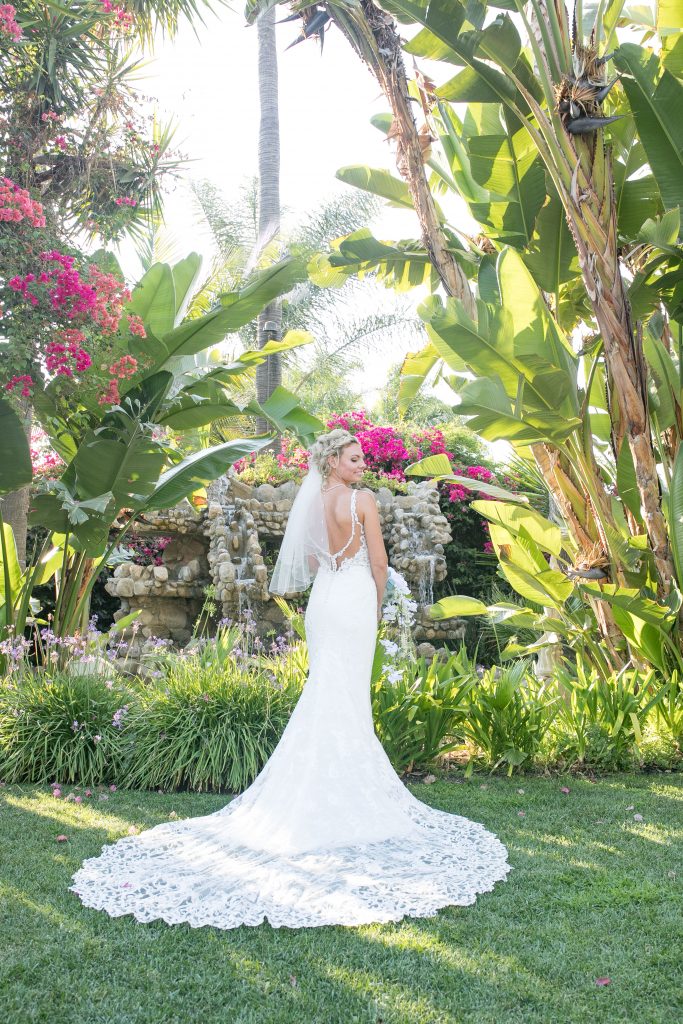bride in Hawaii