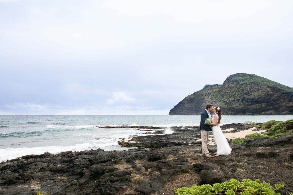 makapuu beach bride and groom